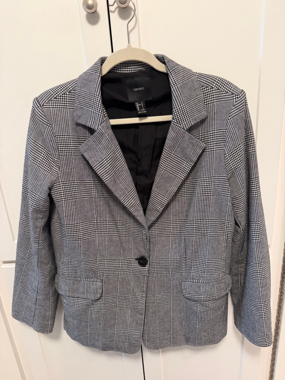 Forever 21 Black and Gray Glen Plaid Single-Button Blazer